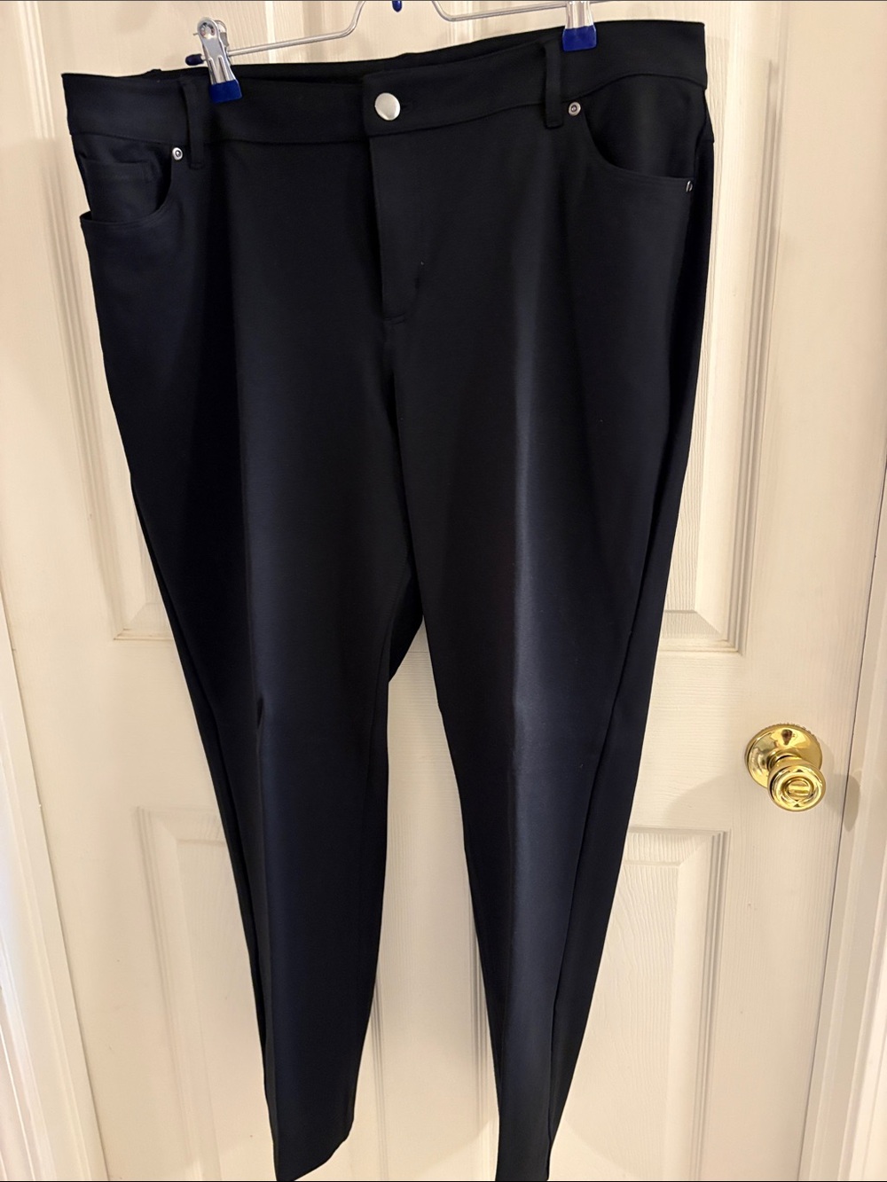 Women’ Black Stretch Knit Jeans